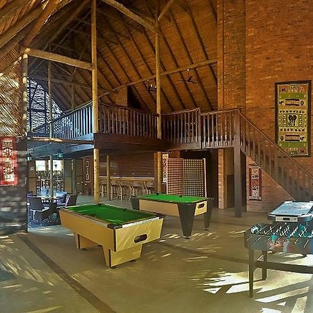 Kwambali Riverside Lodge Хейзивью Экстерьер фото